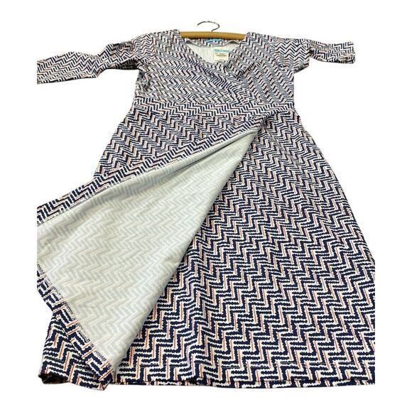 J. McLaughlin Red Navy White Chevron Pattern Dress Cinched Waist Stretchy Office - Picture 6 of 9